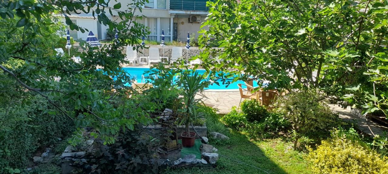 Семеен Хотел Атива - Family Hotel Ativa Lozenets Exterior foto