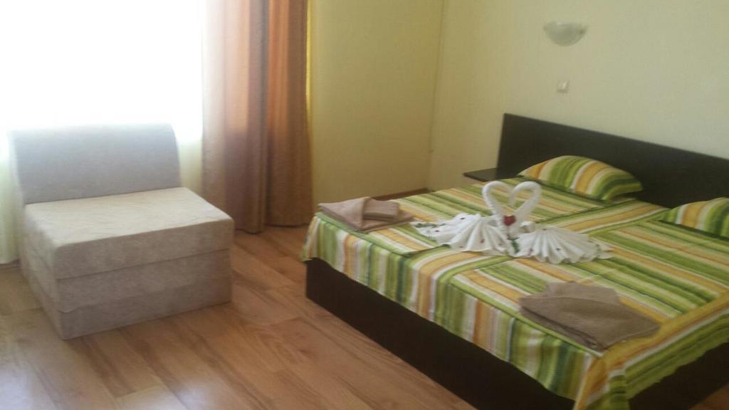 Семеен Хотел Атива - Family Hotel Ativa Lozenets Exterior foto